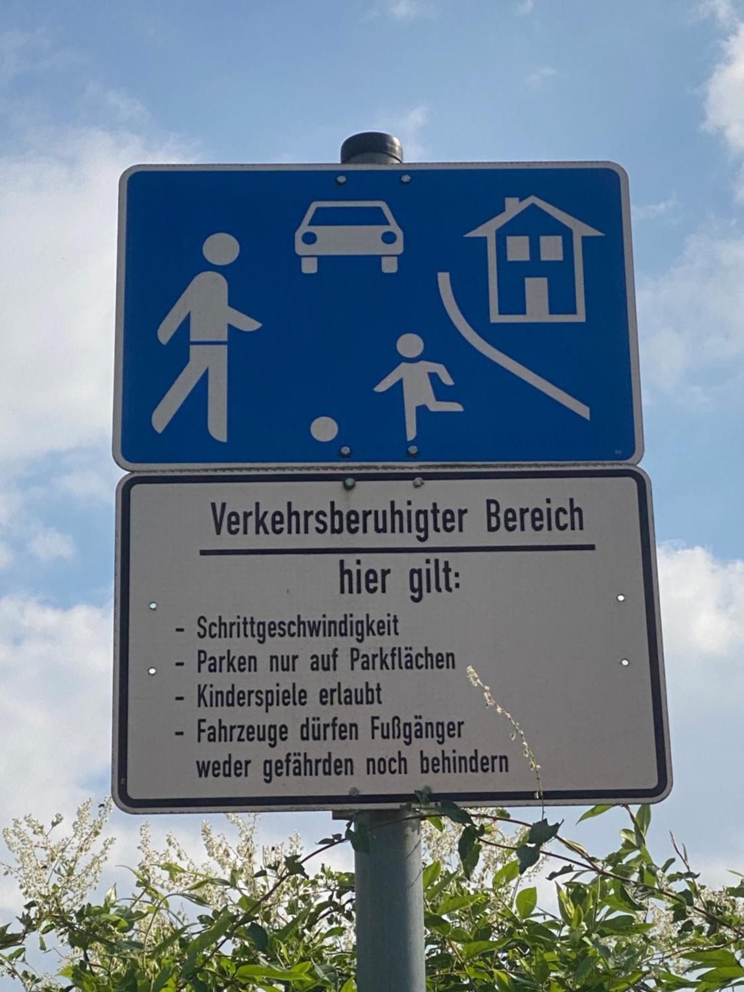 Zimmer Am Bachlauf Gelsenkirchen Exterior photo